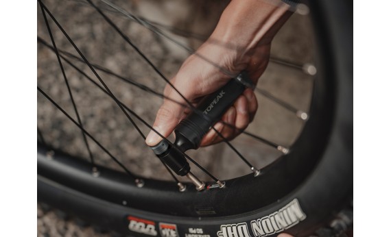Насос для баллонов СО2 (16г) Topeak AirBooster Pro алюминиевый черный 53г