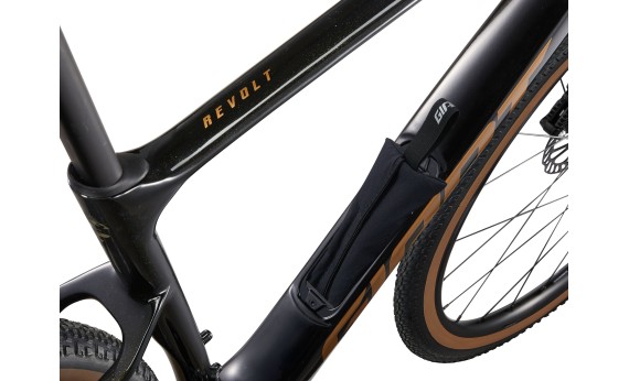 Велосипед Giant Revolt Advanced 3 2025