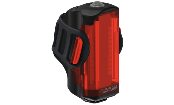 Задняя мигалка с радаром приближения автомобиля LEZYNE DRIVE REAR